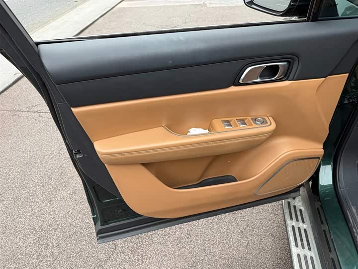 Фото 6 - LiXiang One