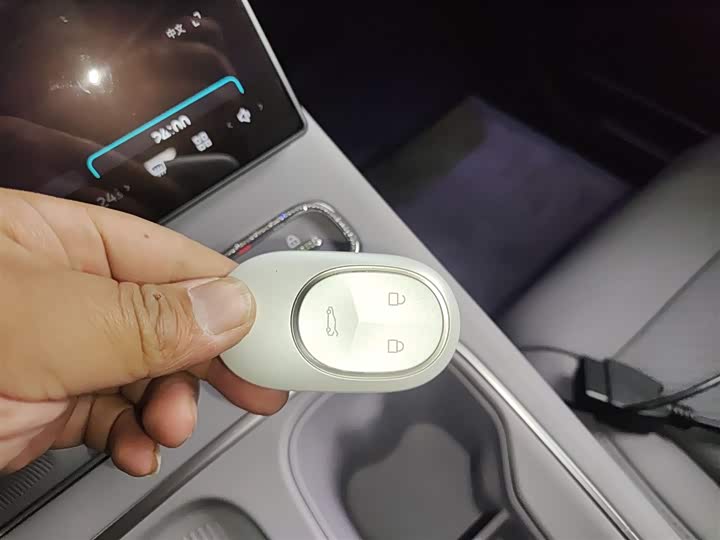 Фото 9 - Nio EC6