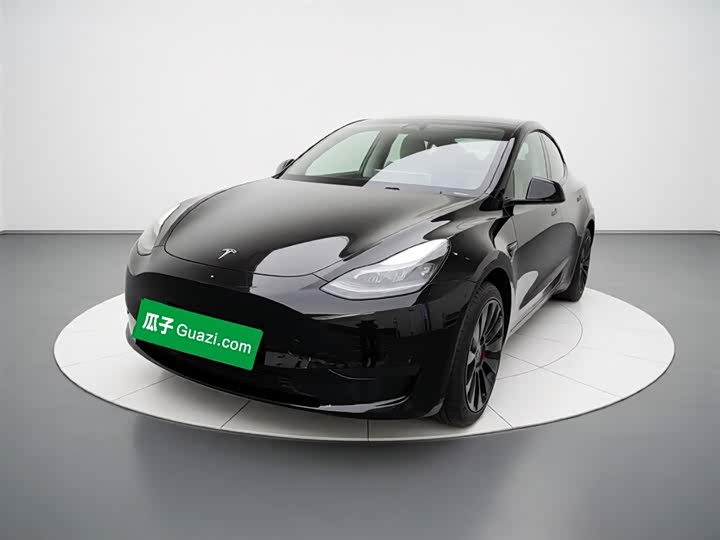 Фото 1 - Tesla Model Y