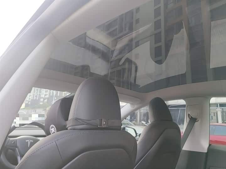 Фото 9 - Tesla Model Y