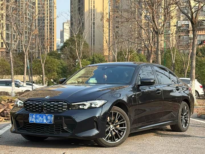 Фото 1 - BMW 3 Series