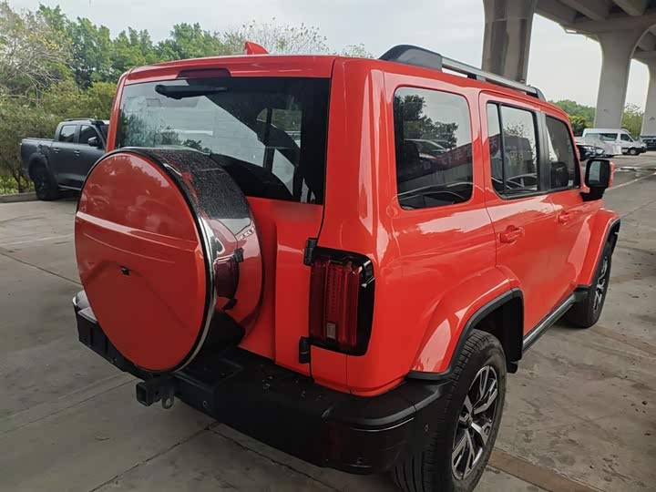 Фото 6 - Tank 300