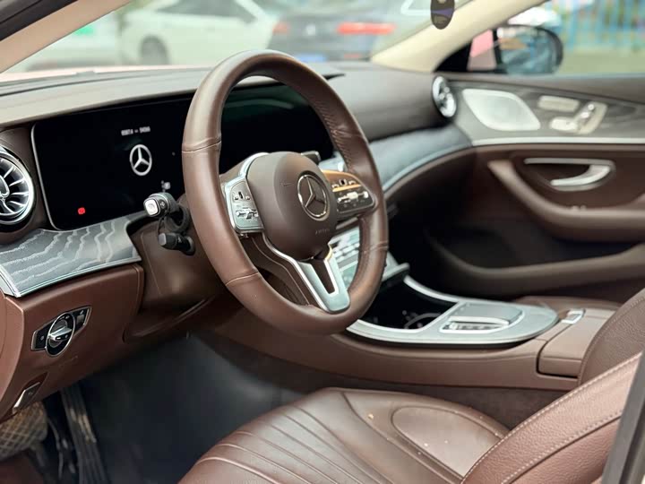 Фото 5 - Mercedes-Benz CLS-Class