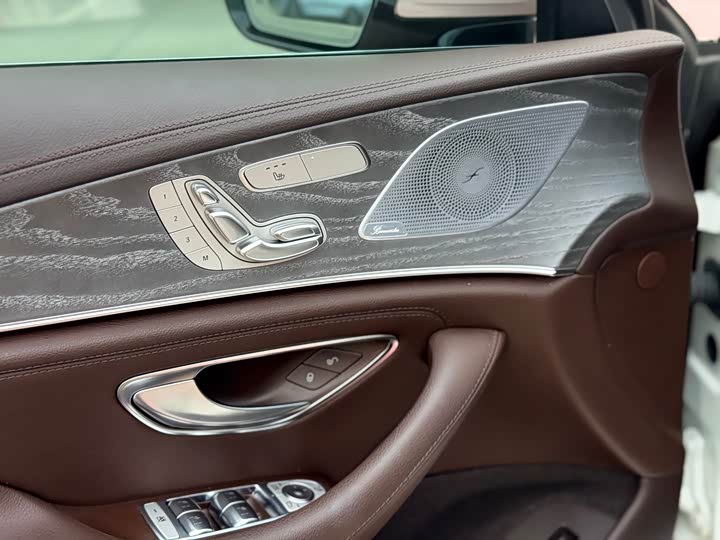 Фото 6 - Mercedes-Benz CLS-Class