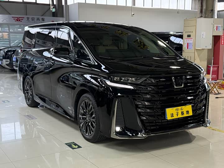 Фото 3 - Toyota Vellfire