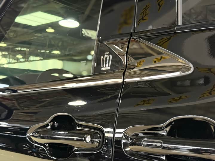 Фото 7 - Toyota Vellfire