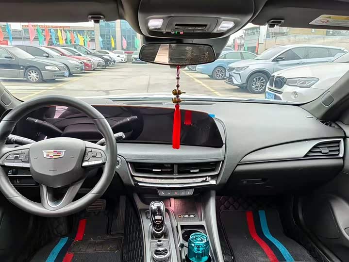 Фото 6 - Cadillac CT5