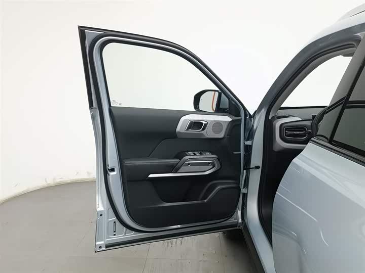 Фото 8 - BYD FangChengBao Titanium 3 (Tai 3)