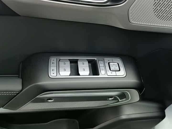 Фото 9 - BYD FangChengBao Titanium 3 (Tai 3)