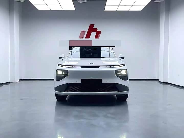 Фото 2 - XPeng G9