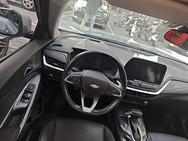 Фото 3 - Chevrolet Menlo