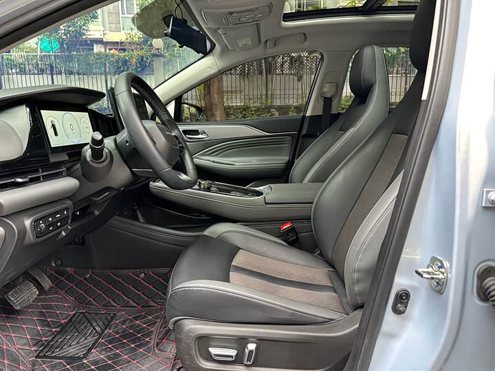 Фото 3 - GAC Aion S Plus