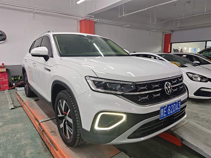 Фото 3 - Volkswagen Tayron