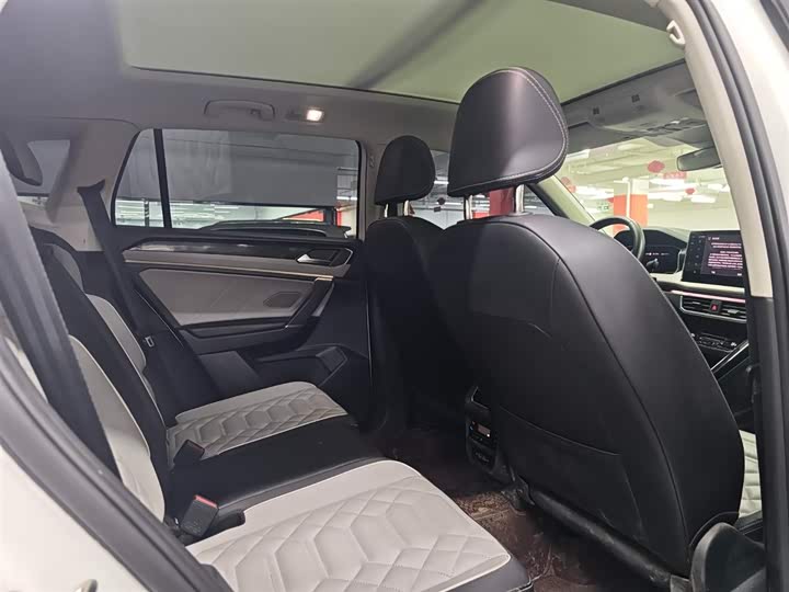 Фото 9 - Volkswagen Tayron