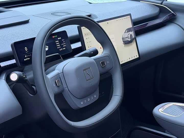 Фото 9 - Zeekr X