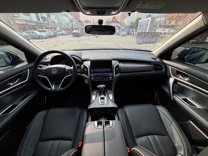 Фото 6 - Honda Avancier