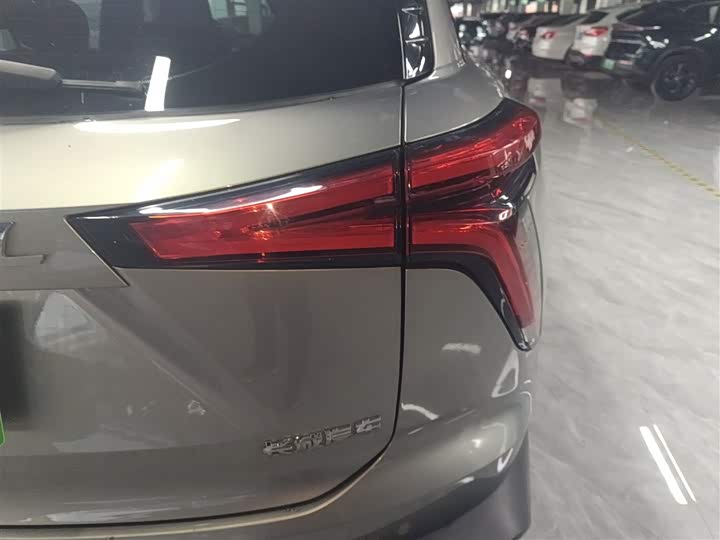 Фото 8 - Haval F7 (Monster)