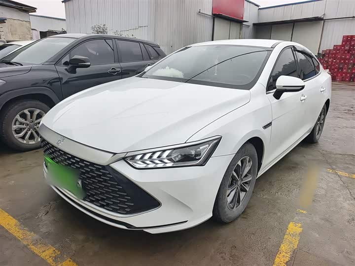 Фото 1 - BYD Qin Plus