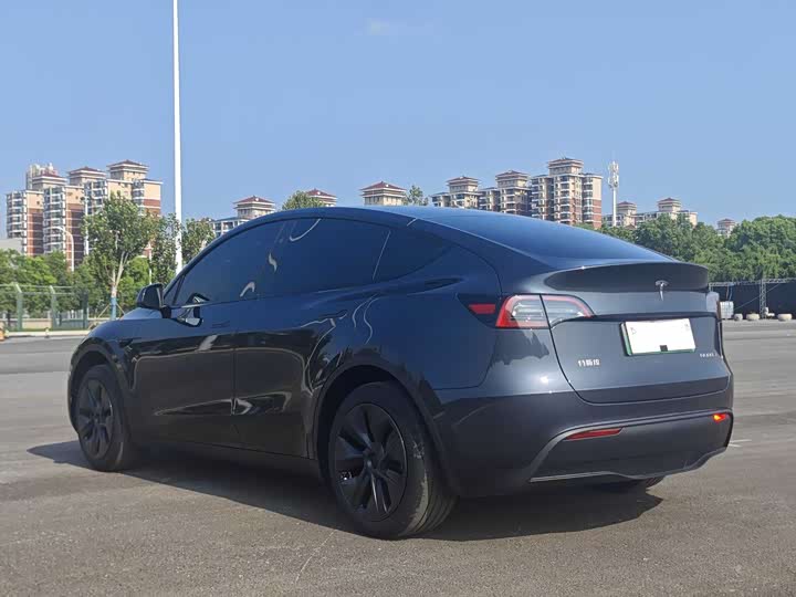Фото 7 - Tesla Model Y