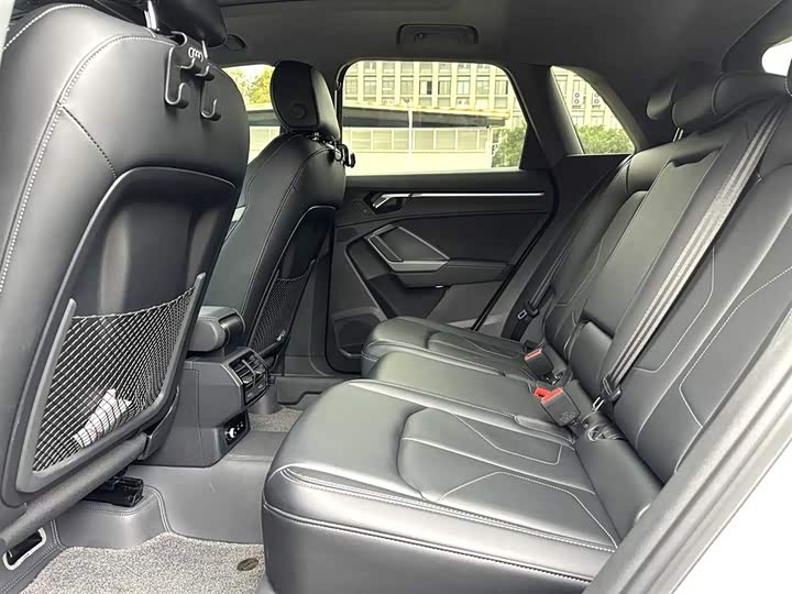 Фото 7 - Audi Q3