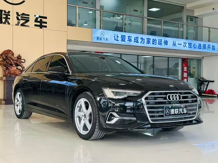 Фото 1 - Audi A6L