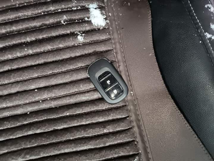 Фото 9 - Honda CR-V