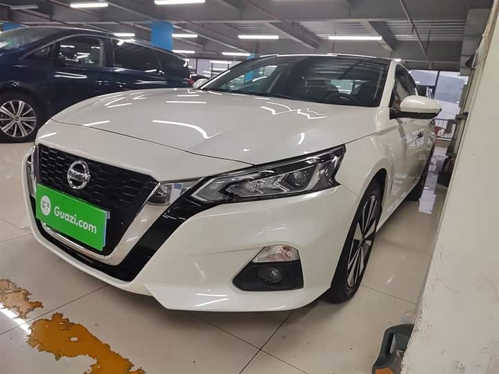 Фото 2 - Nissan Teana