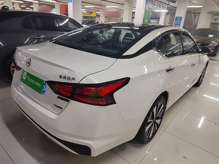 Фото 7 - Nissan Teana