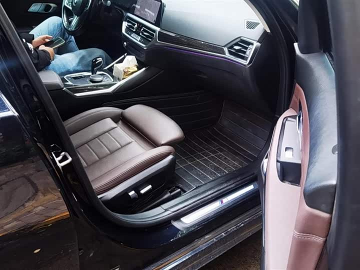 Фото 8 - BMW 3 Series