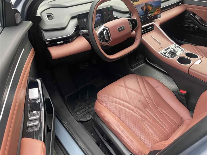 Фото 2 - Geely Galaxy L6