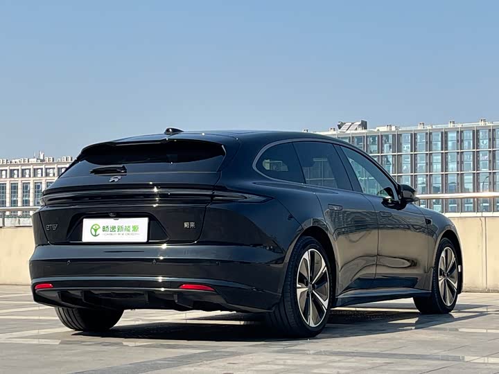 Фото 3 - Nio ET5T