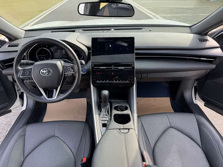 Фото 9 - Toyota Avalon