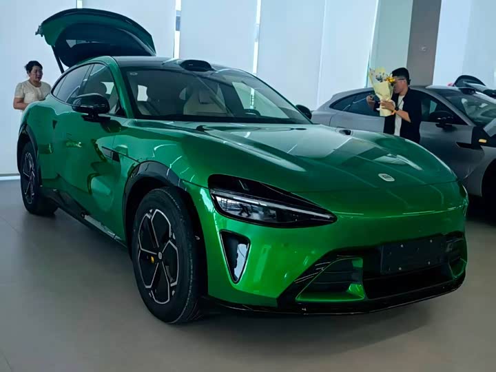 Фото 3 - Xiaomi YU7