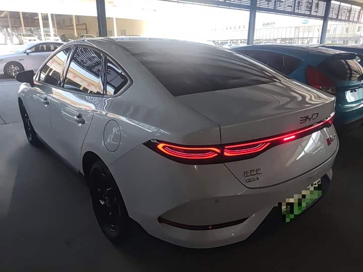 Фото 5 - BYD Qin Plus