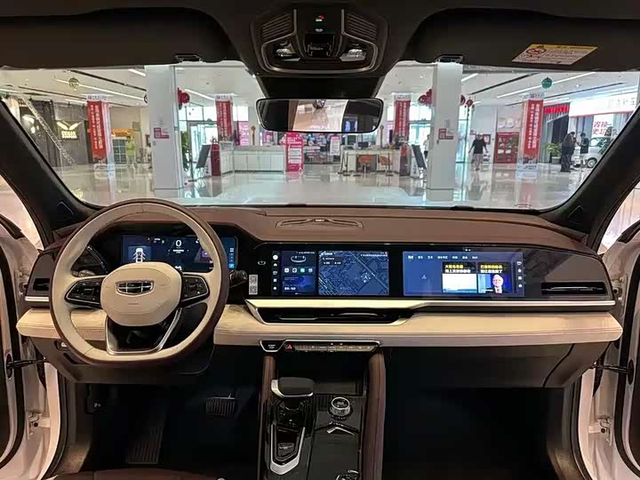 Фото 6 - Geely Monjaro