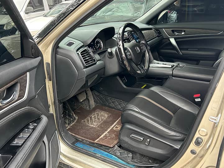 Фото 5 - Honda UR-V