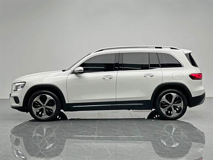 Фото 3 - Mercedes-Benz GLB-Class