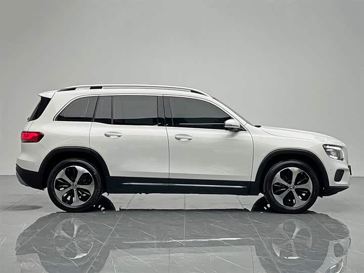 Фото 7 - Mercedes-Benz GLB-Class