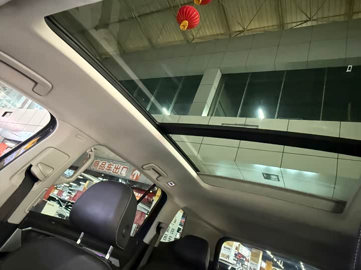 Фото 7 - Volkswagen Talagon