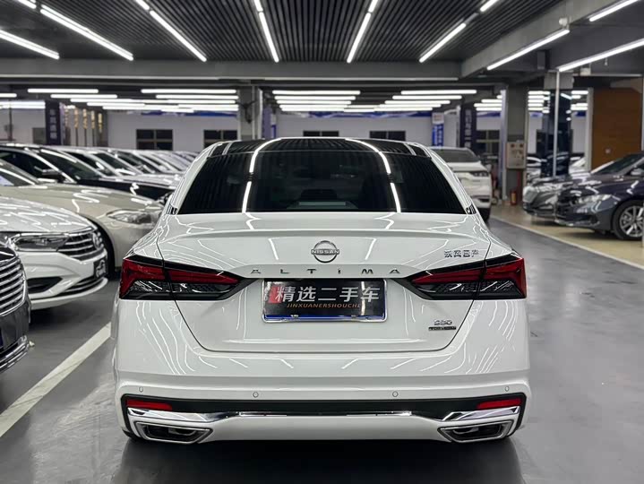 Фото 6 - Nissan Teana