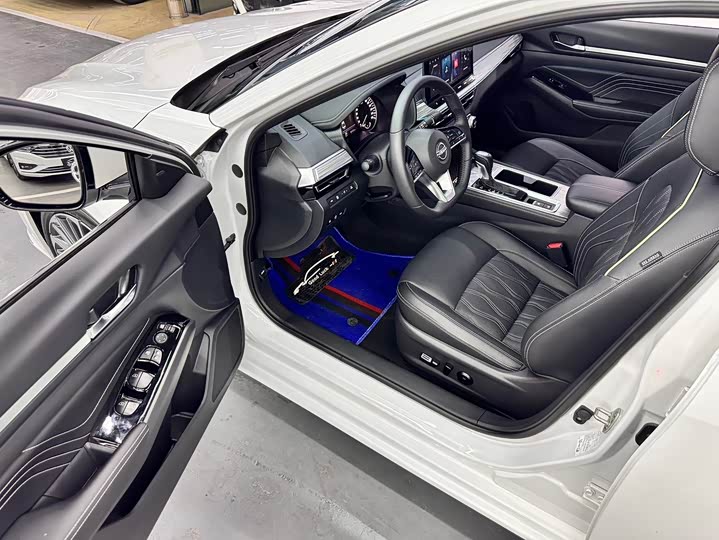 Фото 8 - Nissan Teana