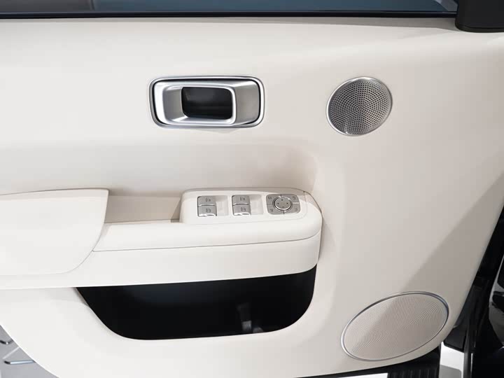 Фото 6 - LiXiang L9