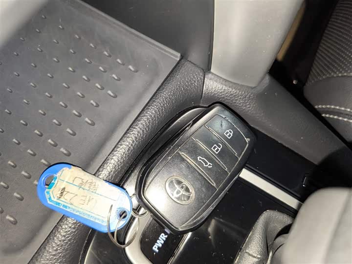 Фото 9 - Toyota Frontlander