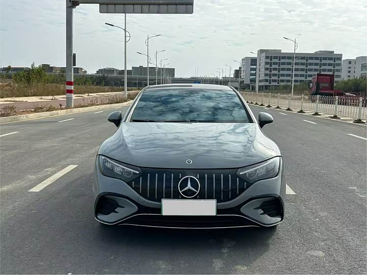 Фото 2 - Mercedes-Benz EQE