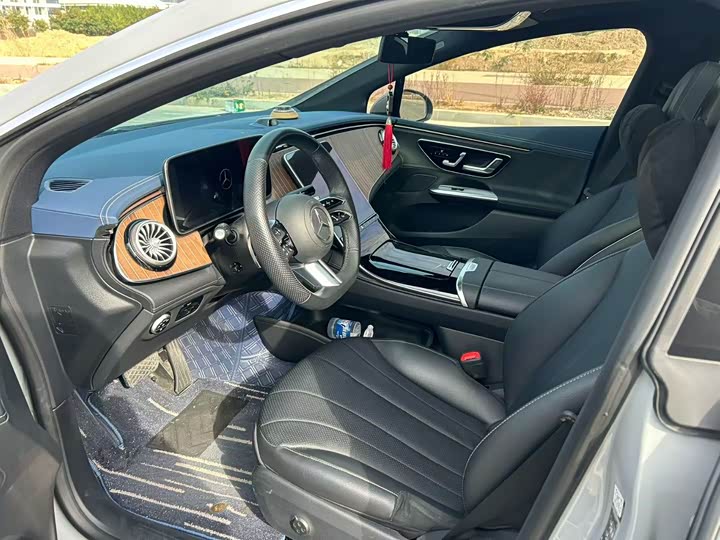 Фото 4 - Mercedes-Benz EQE