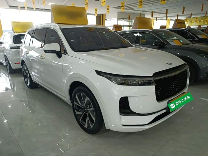 Фото 4 - LiXiang One