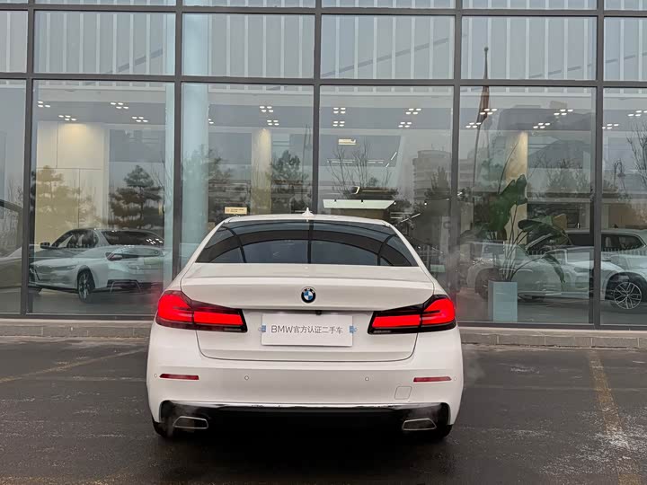 Фото 8 - BMW 5 Series