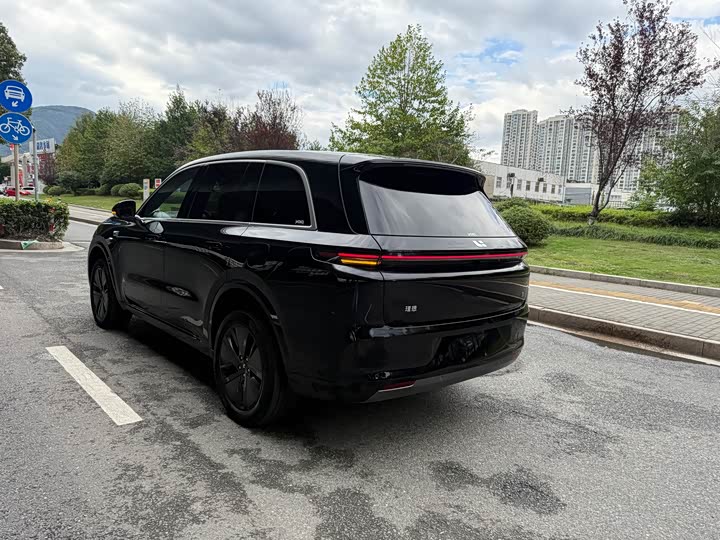 Фото 5 - LiXiang L8