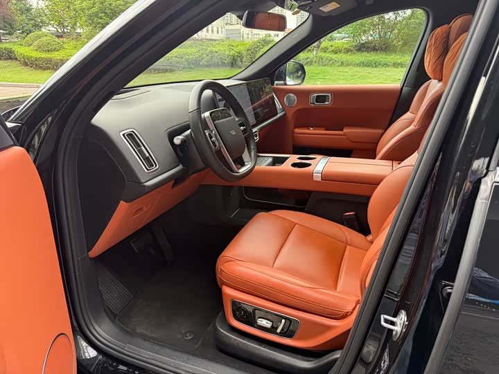 Фото 8 - LiXiang L8