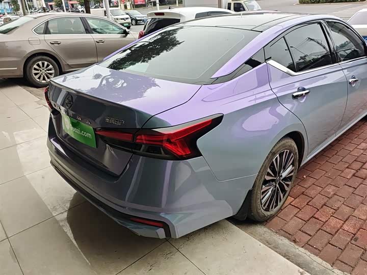 Фото 7 - Nissan Teana